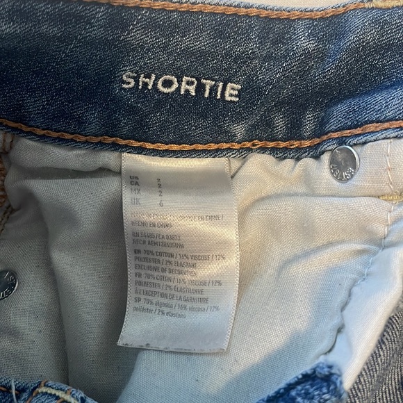 American Eagle Shorts size 2 - Picture 6 of 6
